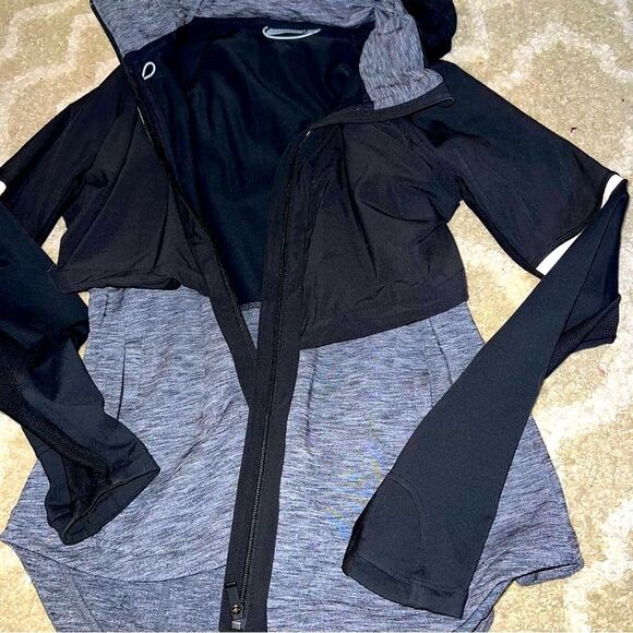 Athleta Jackets & Blazers - Athleta Black and Gray Women's lightweight jacket
